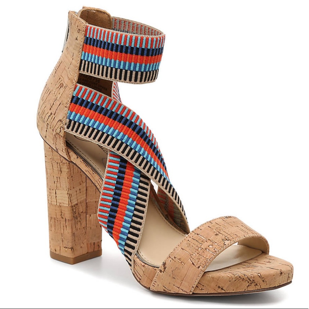 Jessica Simpson 9.5 Pivero Platform Sandal color